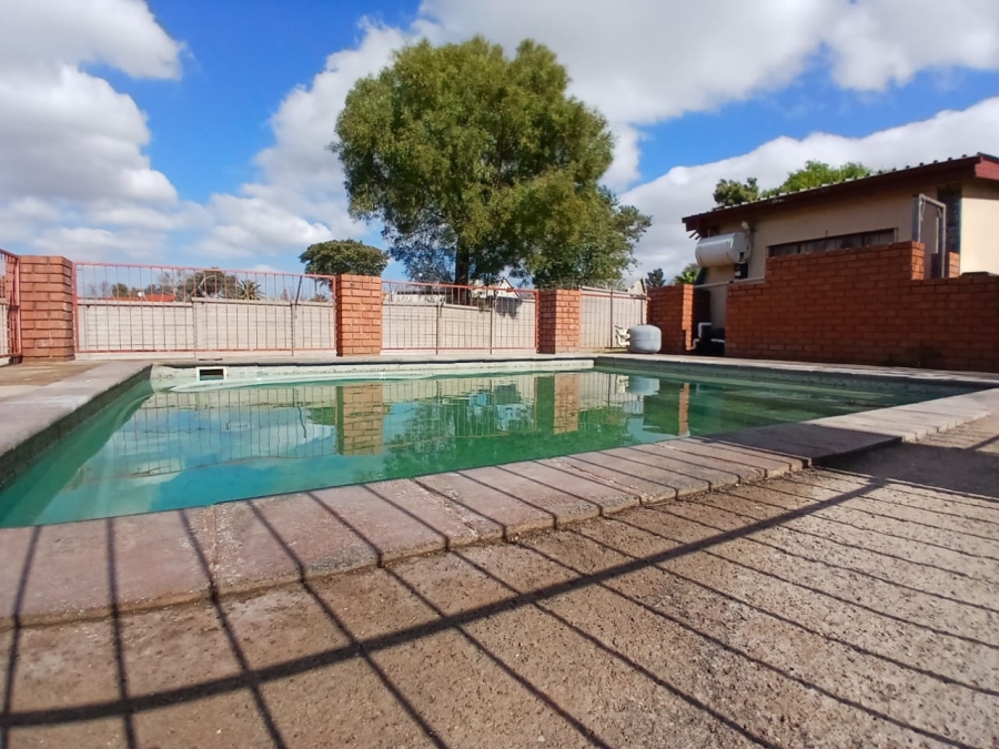 4 Bedroom Property for Sale in Kuruman Northern Cape